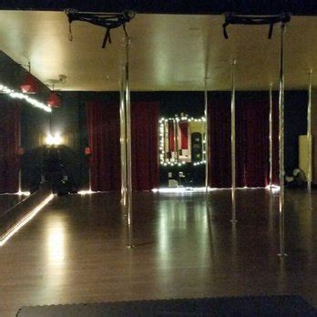 Best Pole Dancing Classes near Ashburn, VA 20147